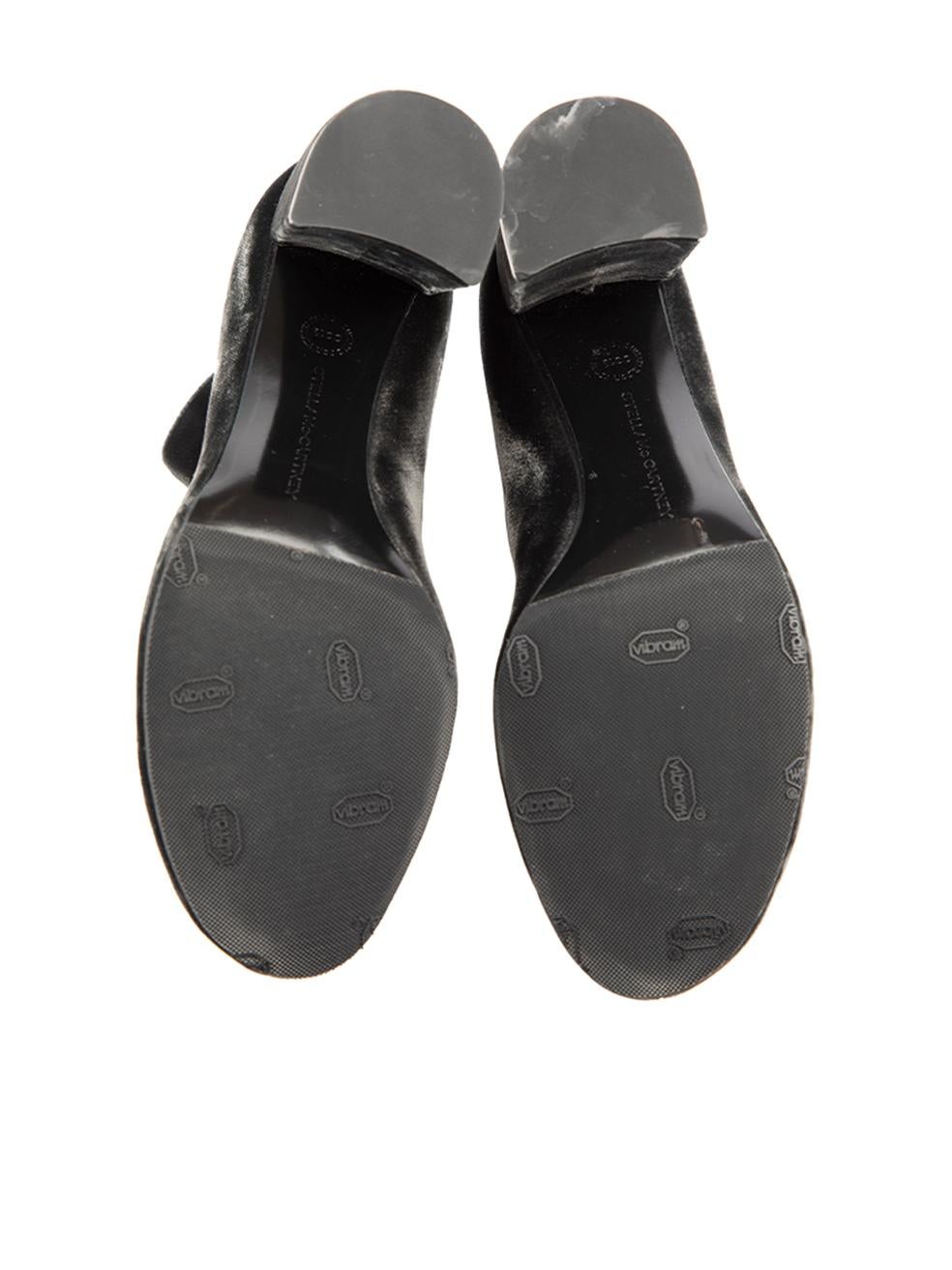 Women's Stella McCartney Grey Velvet Heeled Ankle Boots Size IT 38.5 For Sale