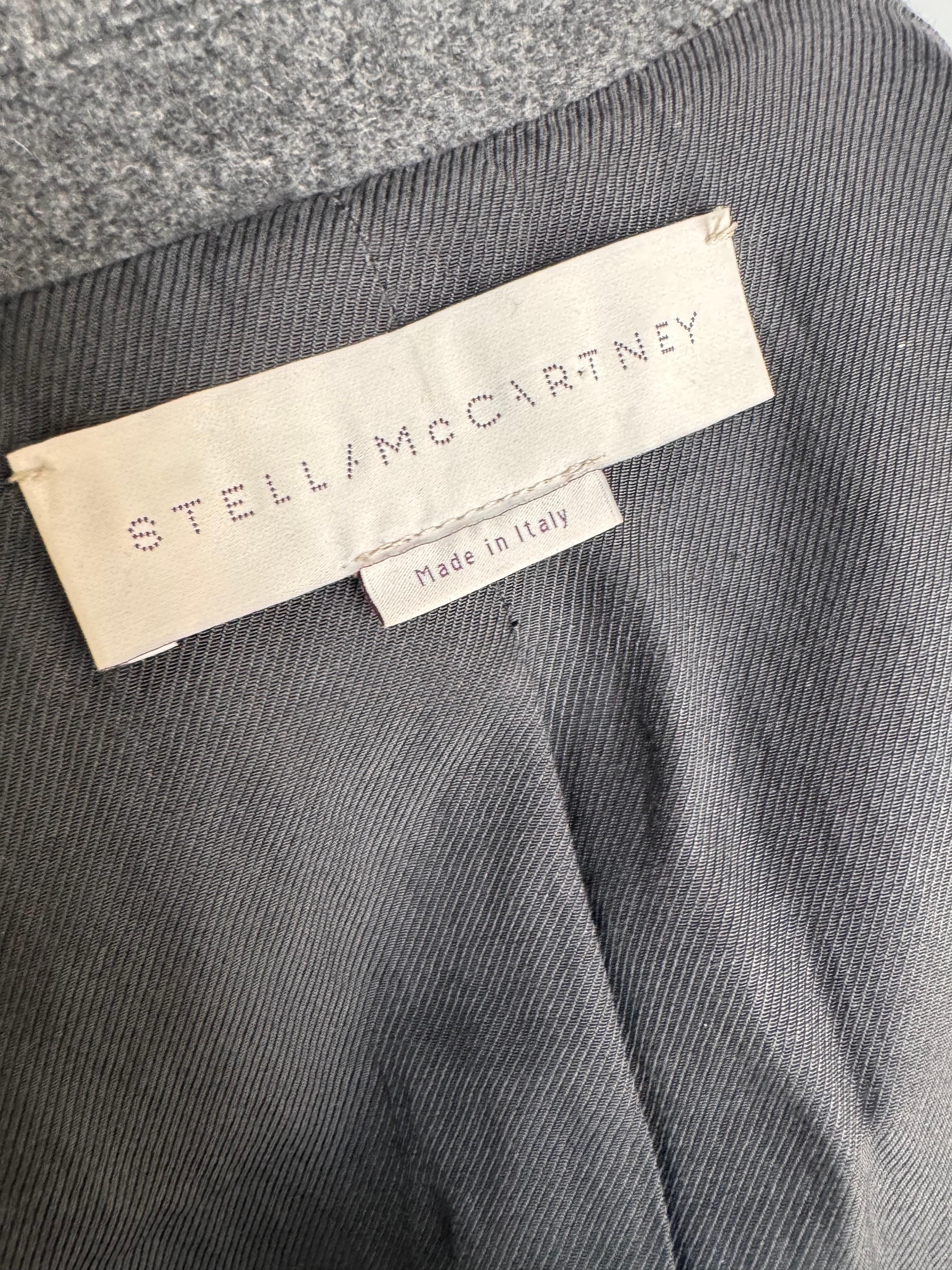Stella McCartney Grauer Wollblazermantel mit goldenen Nieten aus Wolle  Damen im Angebot