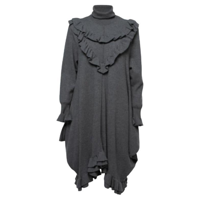 Stella McCartney - Vestito in lana grigio a collo alto e con volant - S in vendita