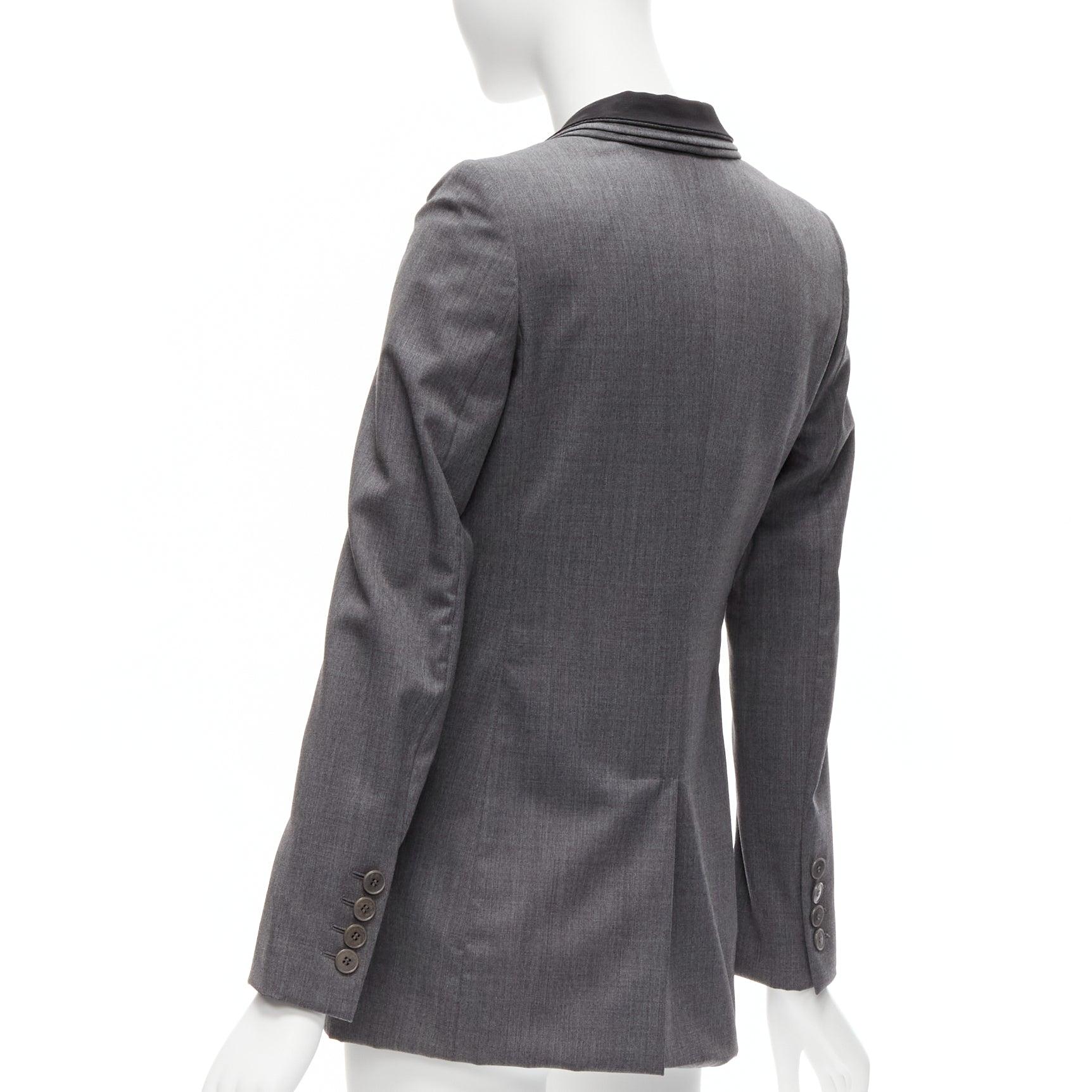 Stella McCartney, blazer aderente con tasca a scialle in lana grigia a triplo strato IT36 XXS in vendita 2