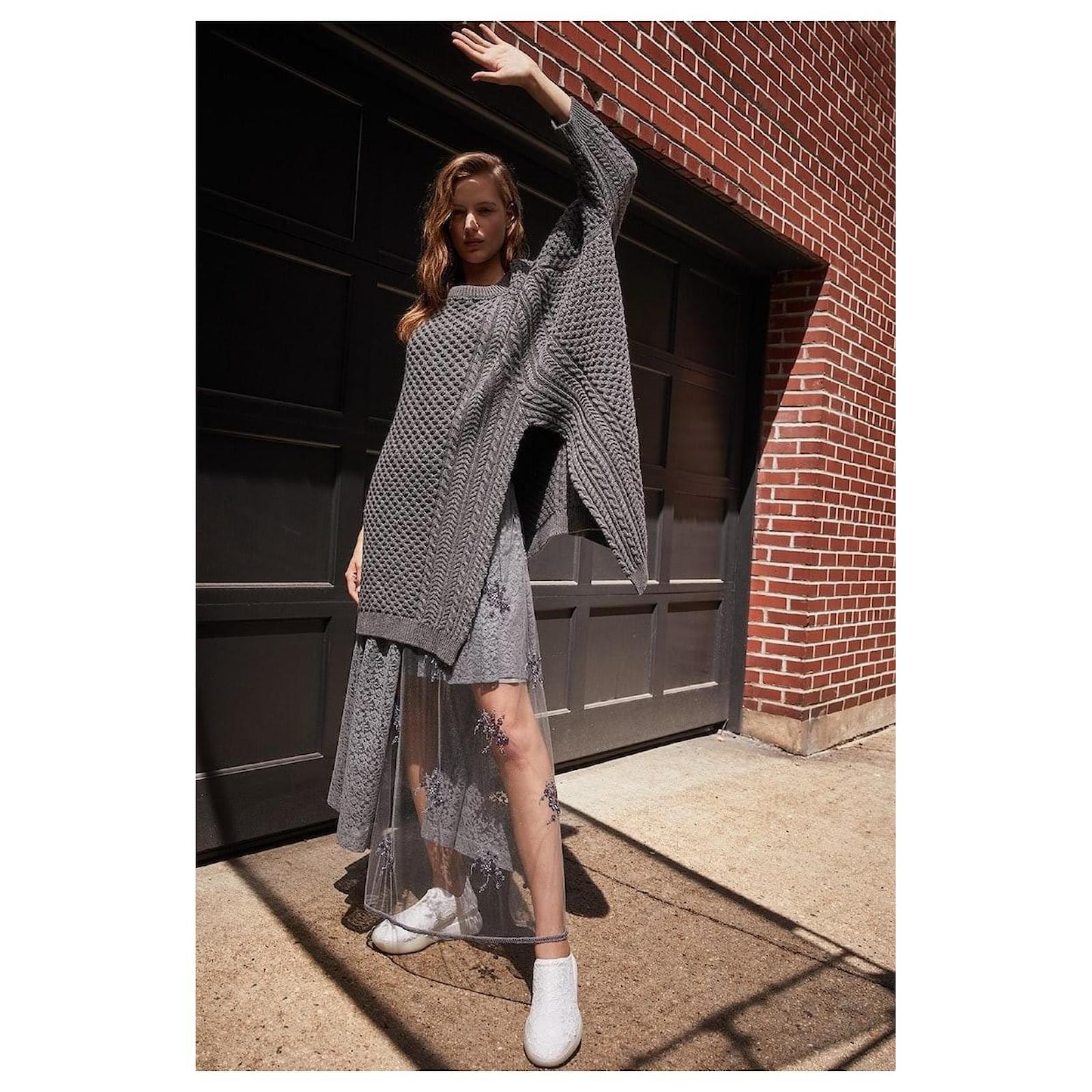 Stella McCartney - Isabella - Jupe en tulle et dentelle avec perles en vente 1