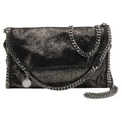 Stella McCartney Mini Falabella Metallic-Umhängetasche aus schwarzem Kunstleder