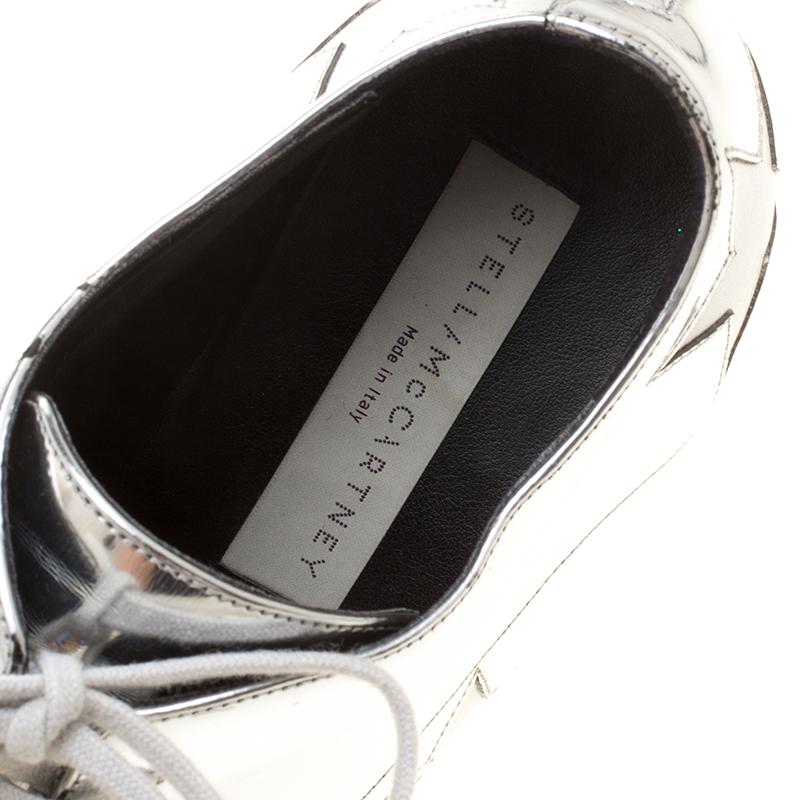 Stella McCartney Metallic Silver Faux Leather Indium Elyse Star Platform Derby S In Good Condition In Dubai, Al Qouz 2