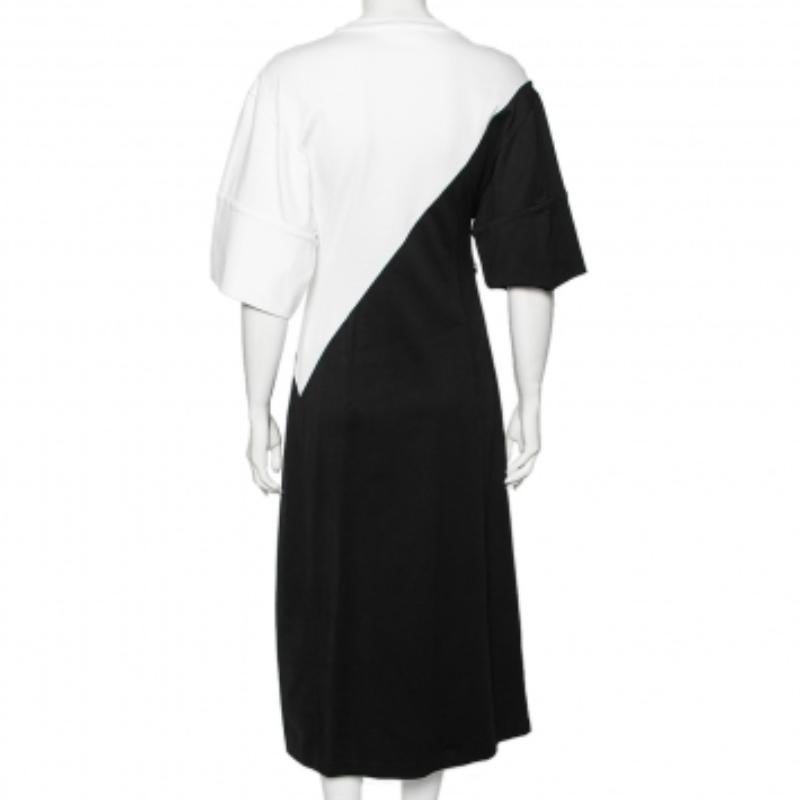 Stella McCartney - Robe sweat-shirt en coton imprimé monochrome M Bon état - En vente à Dubai, Al Qouz 2