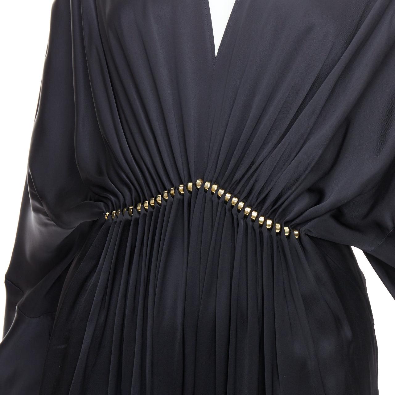STELLA MCCARTNEY Morgan black silky gold pleated plunge jumpsuit IT34 XXS Alicia Keys
Reference: JACG/A00246
Brand: Stella McCartney
Designer: Stella McCartney
Model: Morgan
Collection: 2015 - Runway
As seen on: Alicia Keys
Material: Viscose,