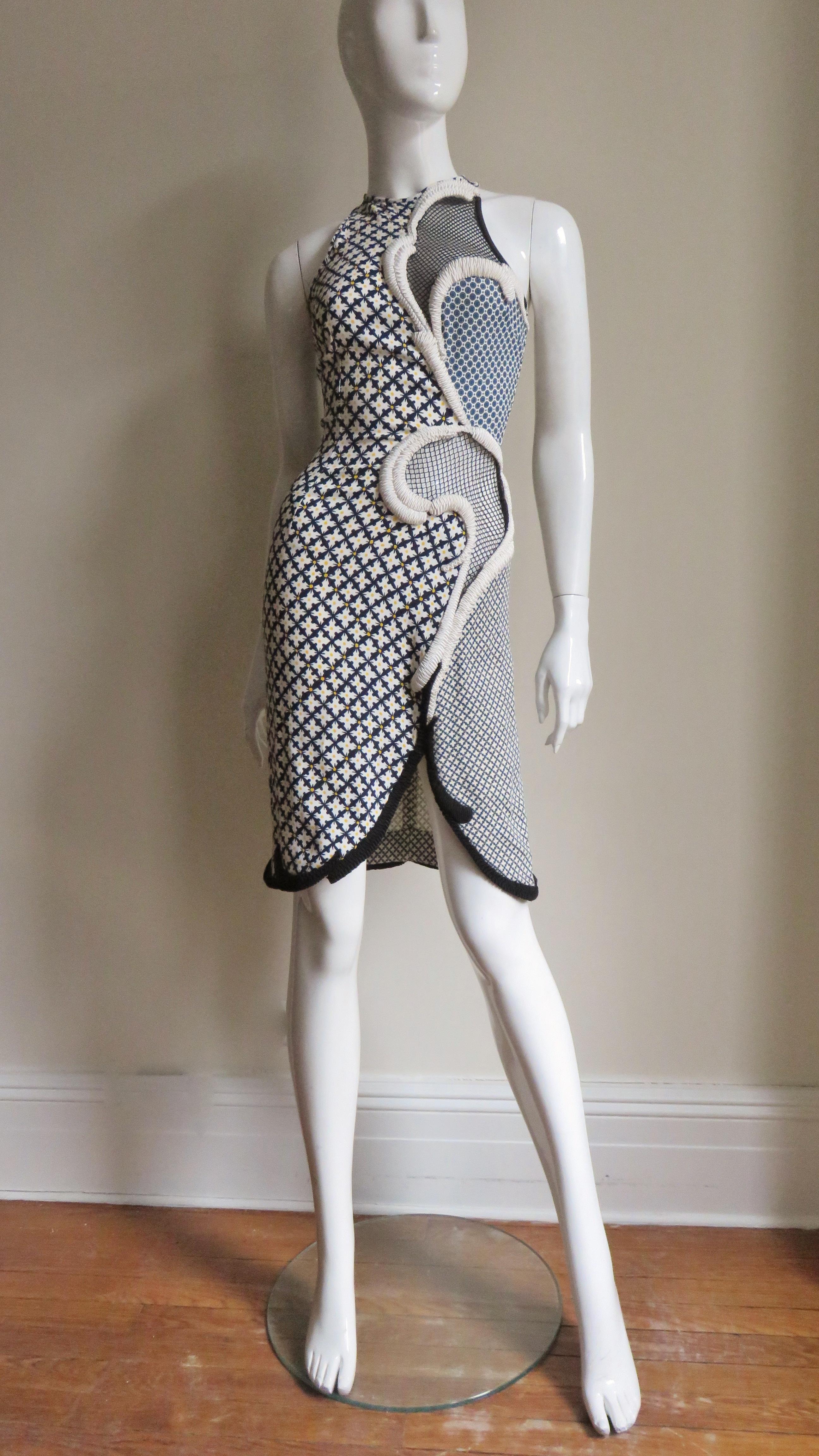 Stella McCartney Neues Kleid mit gemischten Mustern für die Anzeigenkampagne 7