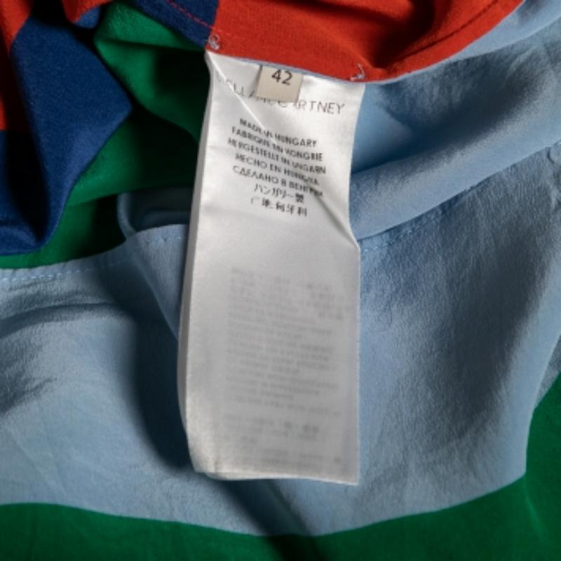 Stella McCartney - Camicia con bottoni in seta a righe multicolore M. in vendita 1