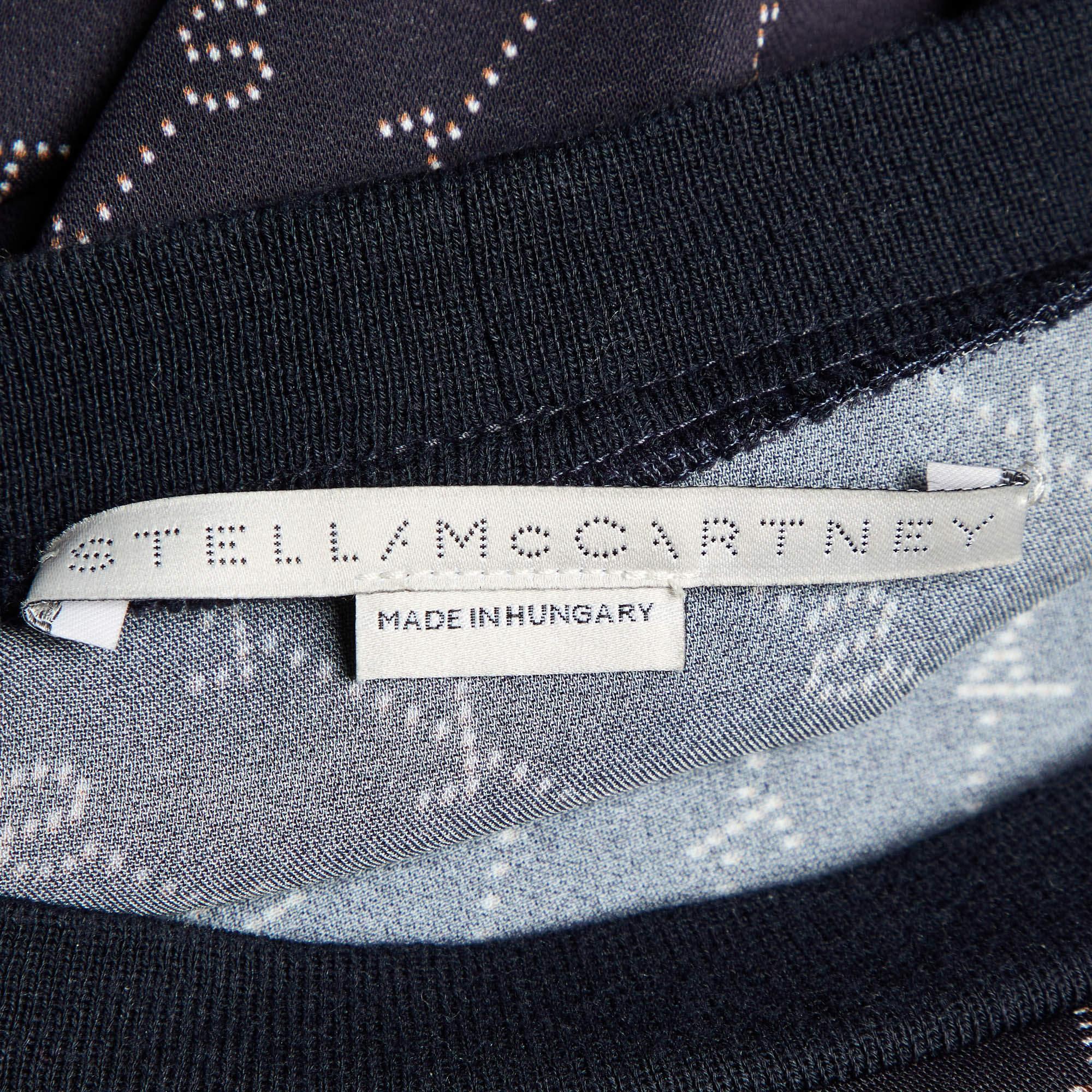 Stella McCartney Navy Blue Logo Printed Jersey Jumper S In Good Condition For Sale In Dubai, Al Qouz 2