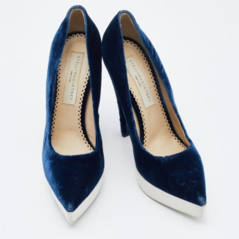 Donna Stella McCartney - Velluto blu navy con punta a spillo - Pompe a punta misura 37,5 in vendita