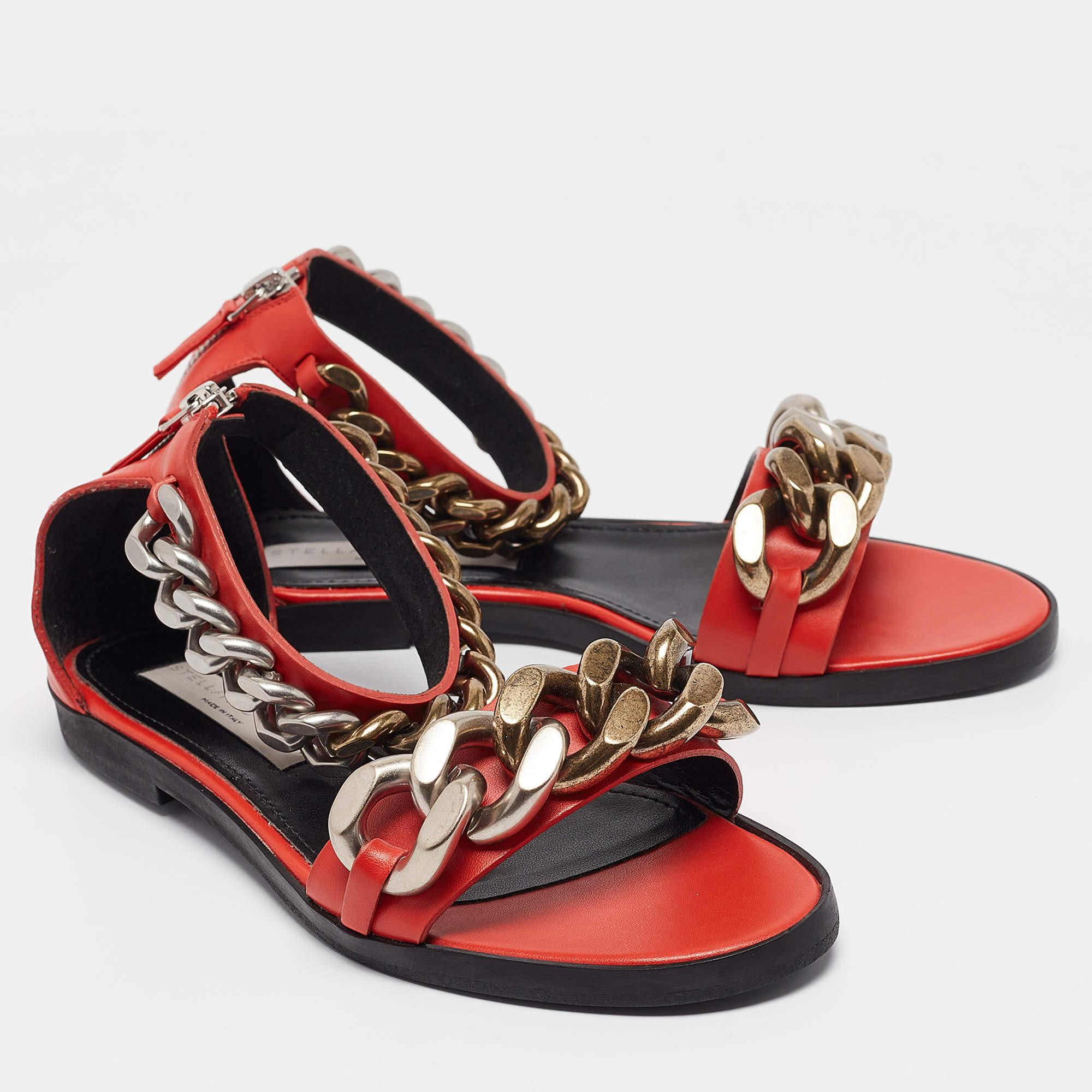 Stella McCartney Orange Faux Leather Falabella Flat Sandals Size 36 In New Condition For Sale In Dubai, Al Qouz 2