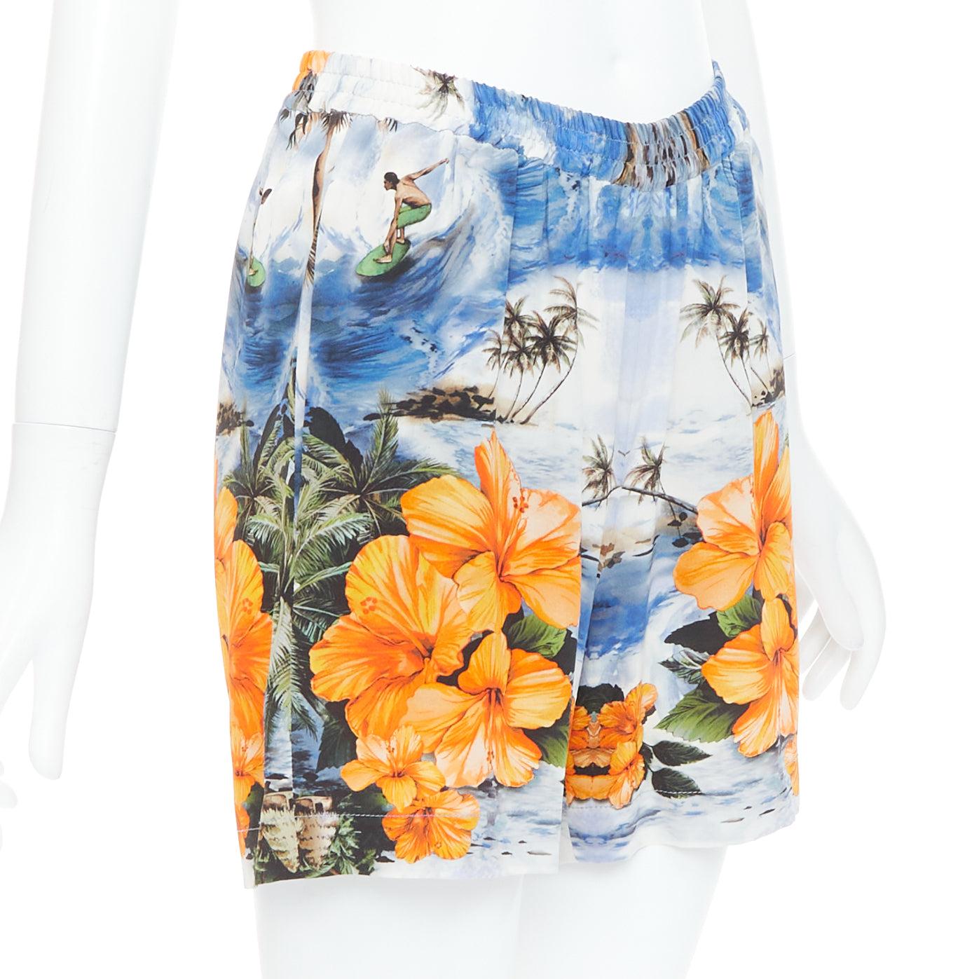 STELLA MCCARTNEY orange flower Hawaiian surfer print silk boxer shorts pant IT36
Reference: ANSN/A00169
Brand: Stella McCartney
Designer: Stella McCartney
Model: Hawaiian shorts
Material: Silk
Color: Multicolour
Pattern: Floral
Made in: