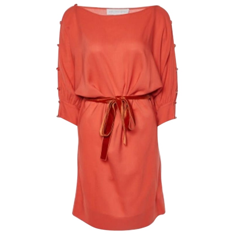 Stella McCartney Vestido con cinturón y mangas abotonadas de seda y lana naranja XS