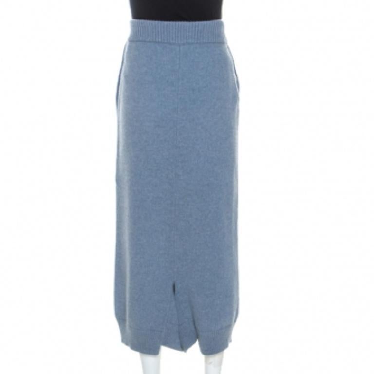 Ce pantalon à la cheville de Stella McCartney est doté d'une taille basse qui lui confère des proportions proches de celles d'une jupe. Il est confectionné dans des tissus super doux, dans une teinte bleu pâle apaisante. Le pantalon est chaud et