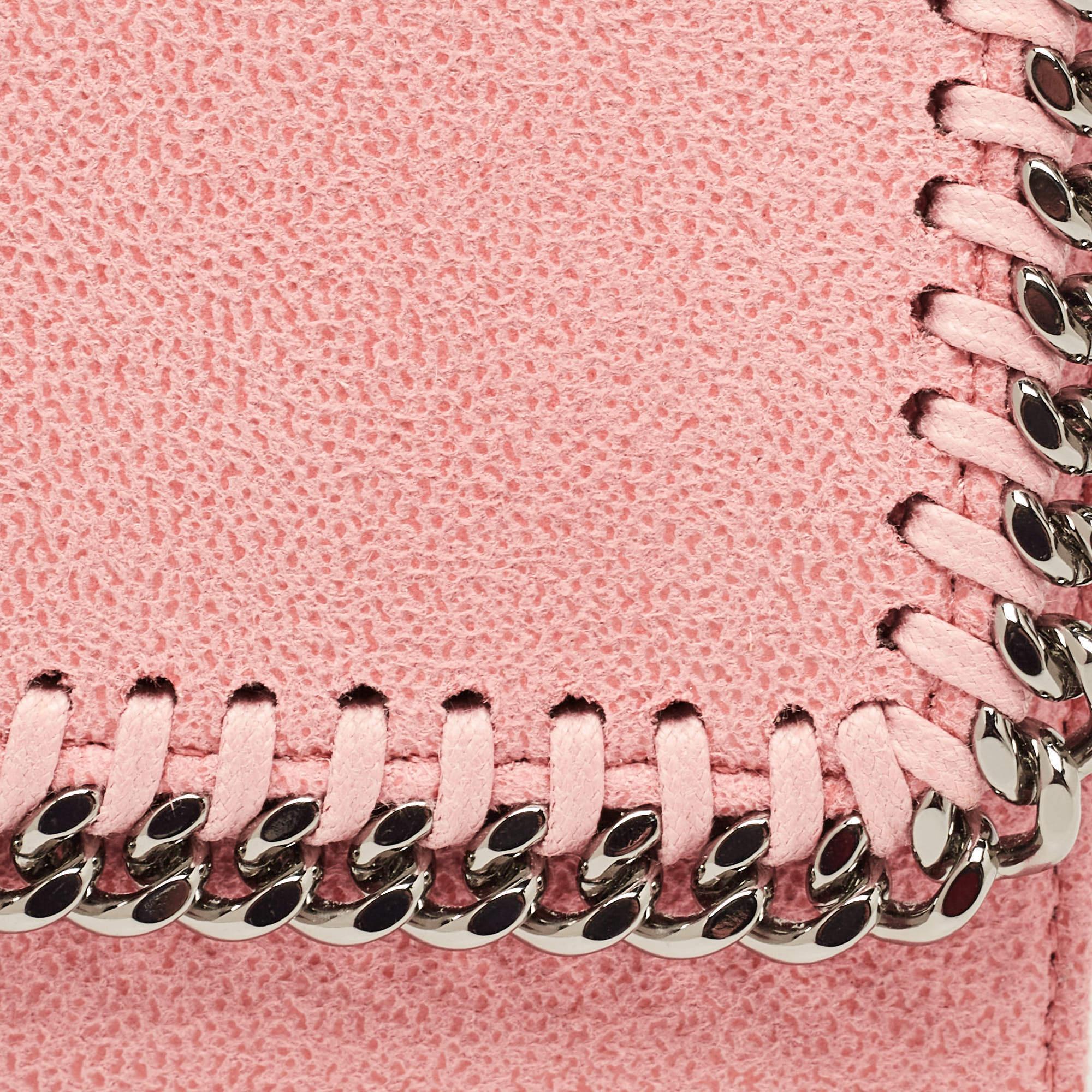 Stella McCartney Pink Faux Leather Falabella Compact Wallet In Excellent Condition For Sale In Dubai, Al Qouz 2