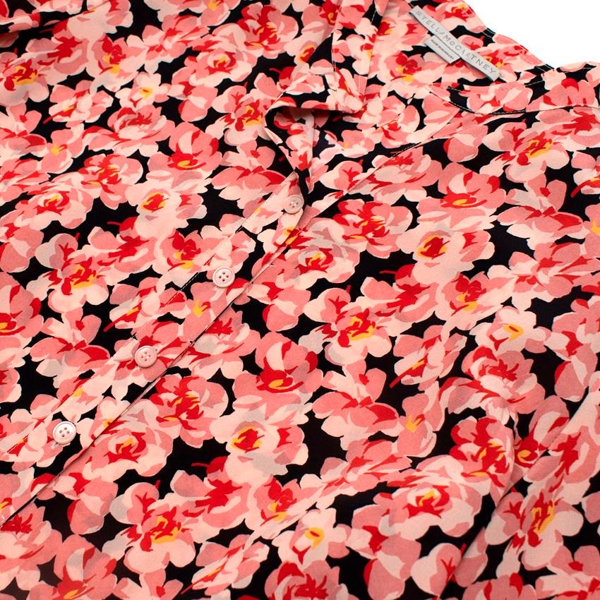 Women's Stella McCartney Pink Floral Print Blouse & Skirt Silk Set - US 00 For Sale