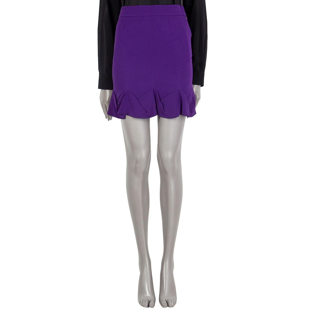 100% authentic Stella McCartney flared bottom skirt in purple rayon (64%), elastane (4%) and acetate (32%). Closes on the back with a zipper. Unlined. Has been worn and is in excellent condition. 

Measurements
Tag Size	36
Size	XS
Waist From	70cm