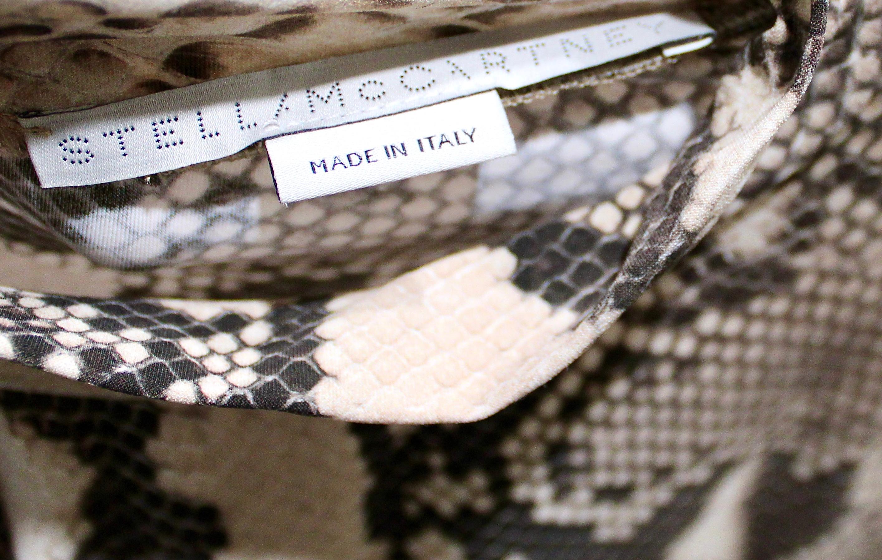 Stella McCartney Python-Print Asymmetrisches Midikleid im Angebot 5