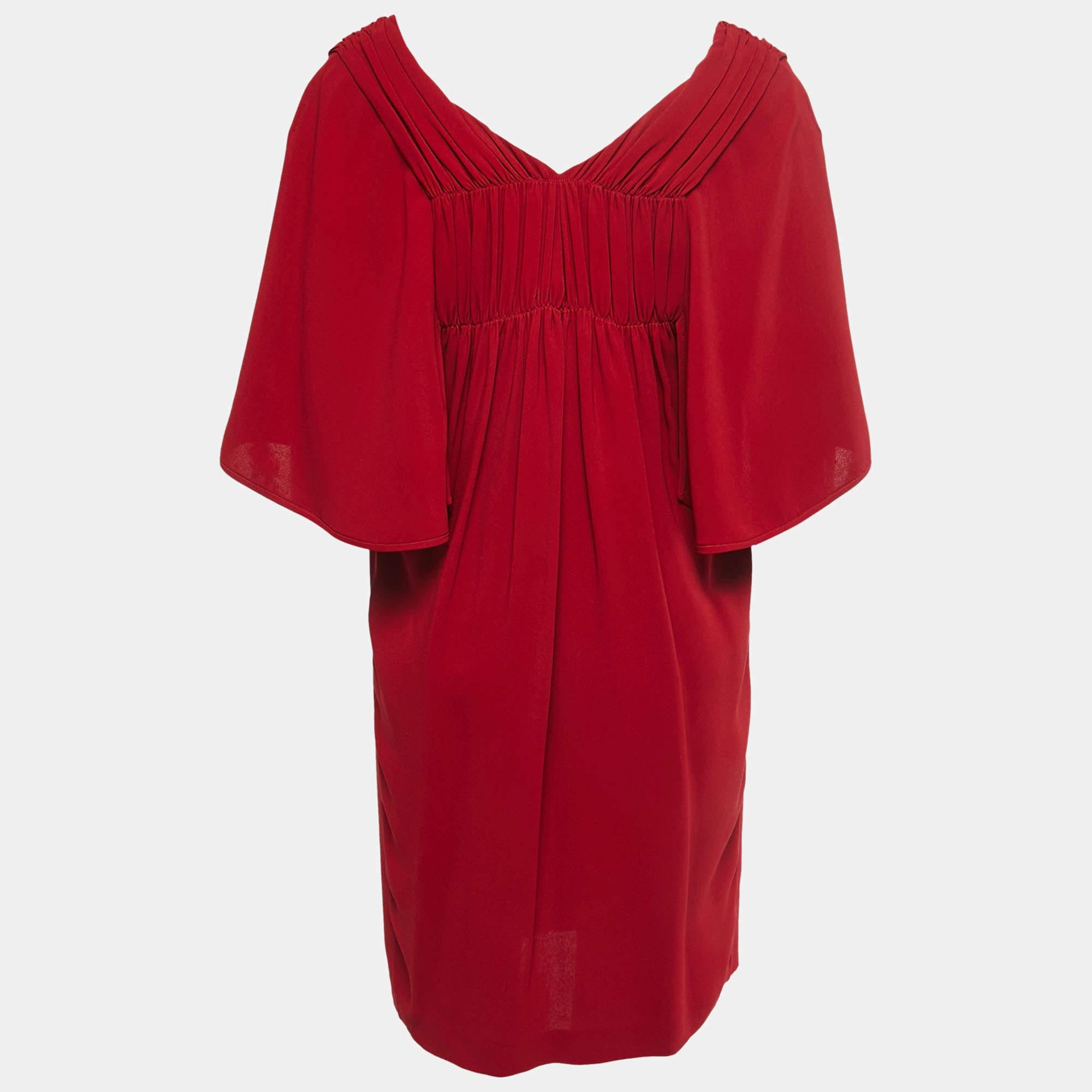 Dieses wunderbare Kleid von Stella McCartney ist ein echter Hingucker. Kombinieren Sie es mit Ihren Lieblingsaccessoires, wenn Sie den ganzen Tag unterwegs sind.