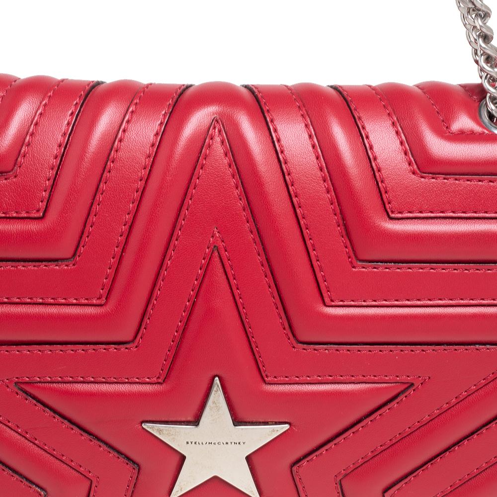 Stella McCartney Red Faux Leather Stella Star Crossbody Bag In New Condition In Dubai, Al Qouz 2