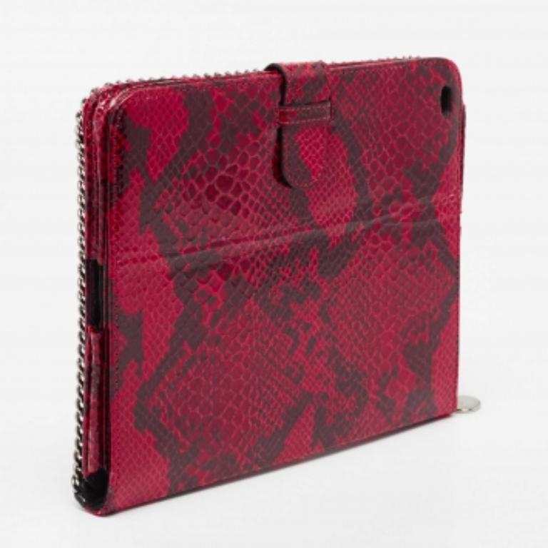 Rouge Stella McCartney Étui pour iPad 2 en faux python rouge en vente