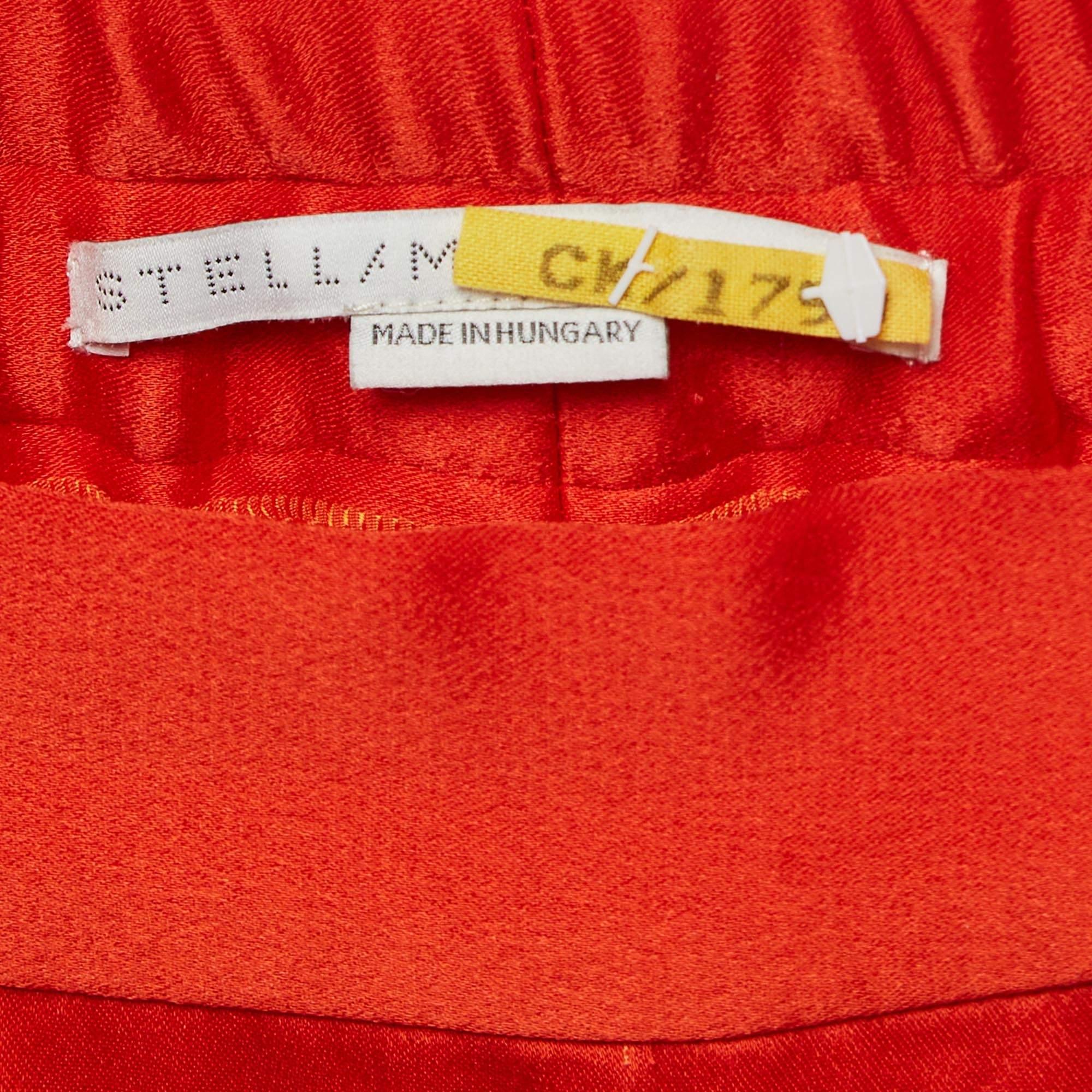 Stella McCartney Red Satin Straight Leg Trousers M In Good Condition For Sale In Dubai, Al Qouz 2