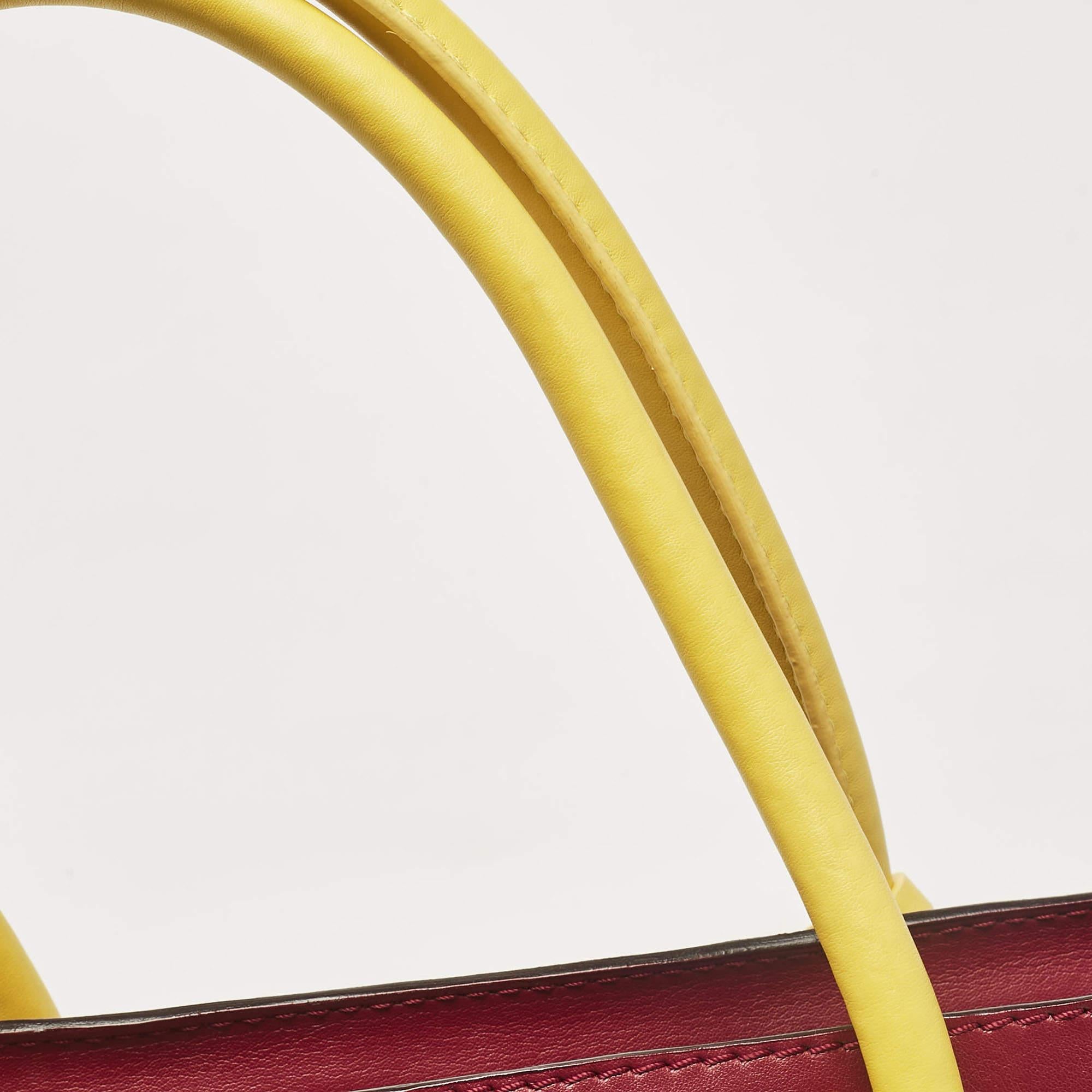 Stella McCartney Red/Yellow Faux Leather Large Star Cavendish Zip Tote For Sale 1