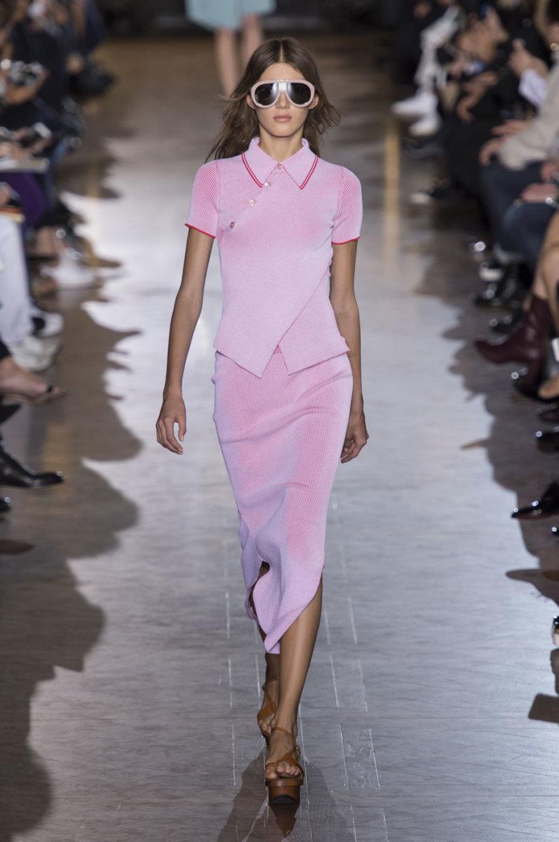 Stella McCartney S/S 2016 pink red rubbed button up polo top and skirt ensemble For Sale 5