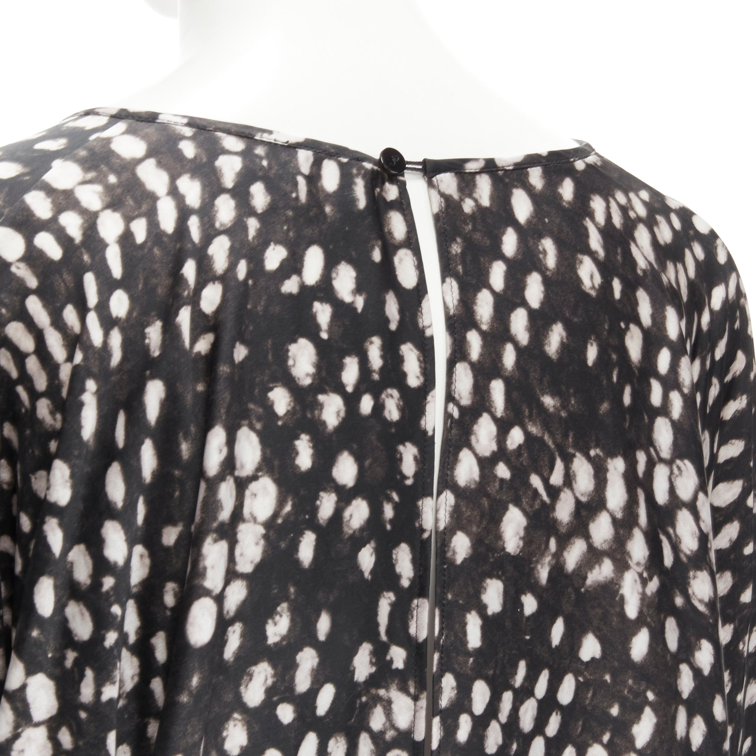 STELLA MCCARTNEY silky black white spot print dolman sleeves relaxed dress For Sale 3