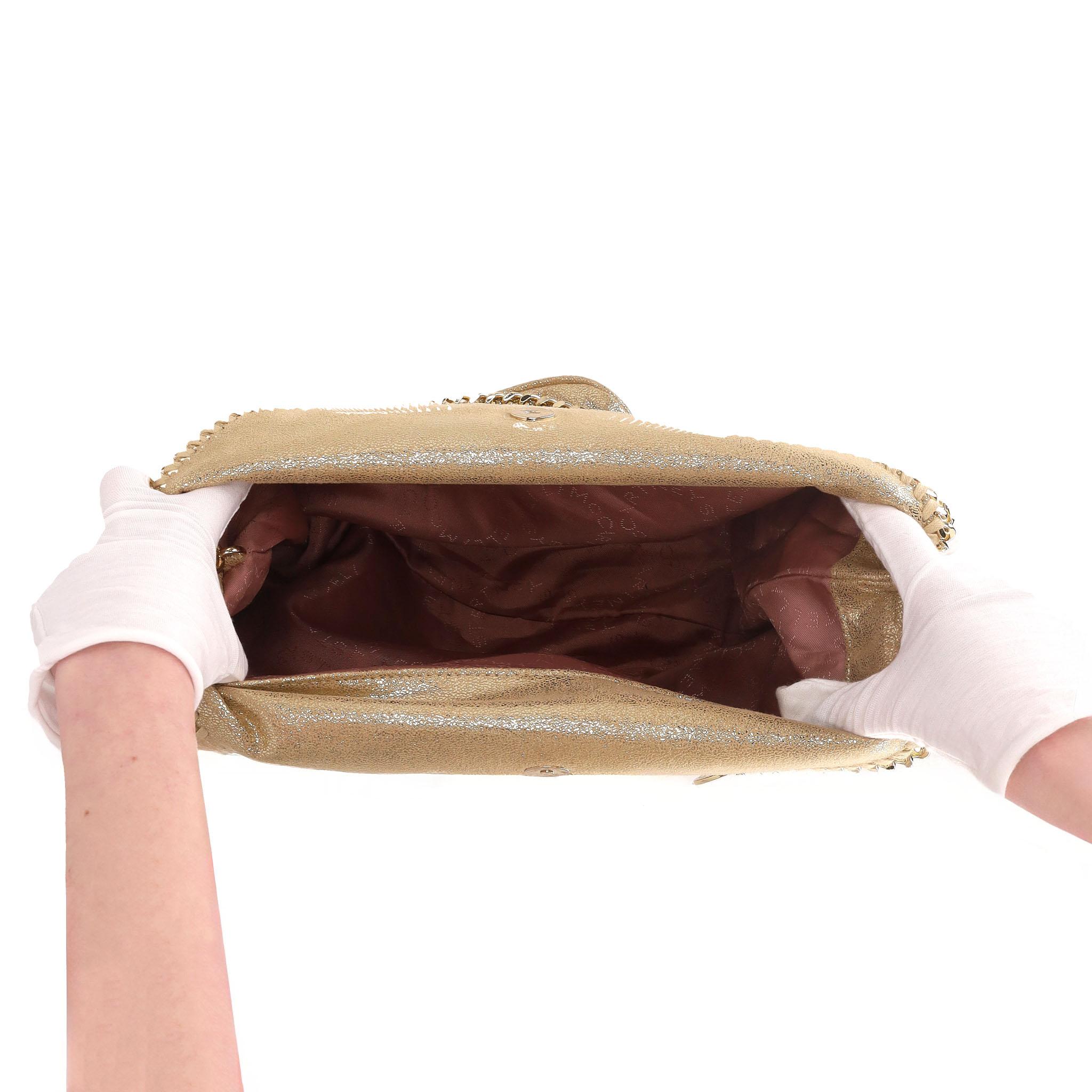 Stella McCartney Vegan Leather Falabella Chain-Link Tote Bag With Matching Pouch en vente 1