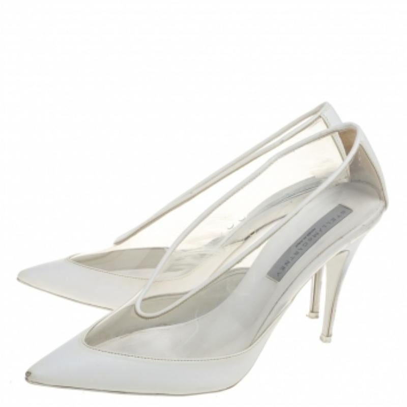 Stella McCartney White Faux Leather And PVC Pointed Toe Pumps Size 40 For Sale 5