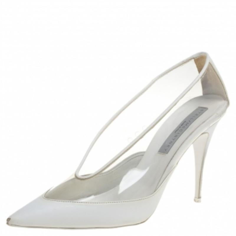 Strikingly beautiful, these Stella McCartney pumps will help you walk in style! They come crafted from white faux leather and PVC and feature pointed toes. They are equipped with comfortable insoles and stand tall on 11 cm heels.