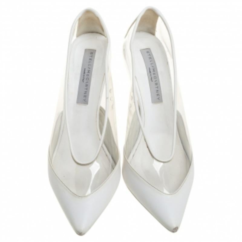 Stella McCartney White Faux Leather And PVC Pointed Toe Pumps Size 40 In Fair Condition For Sale In Dubai, Al Qouz 2
