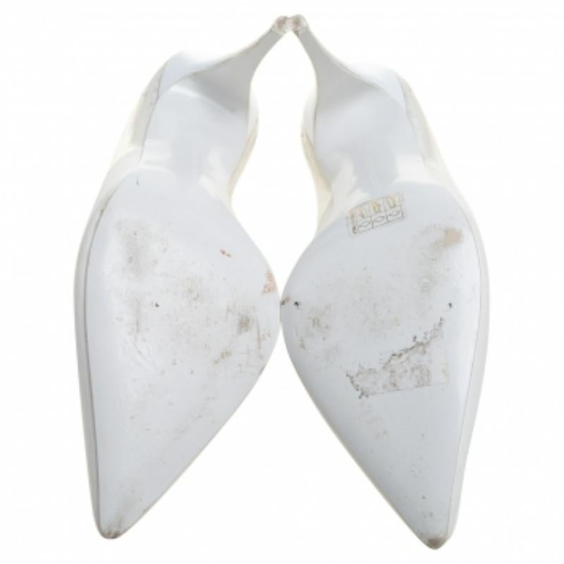 Stella McCartney White Faux Leather And PVC Pointed Toe Pumps Size 40 For Sale 2