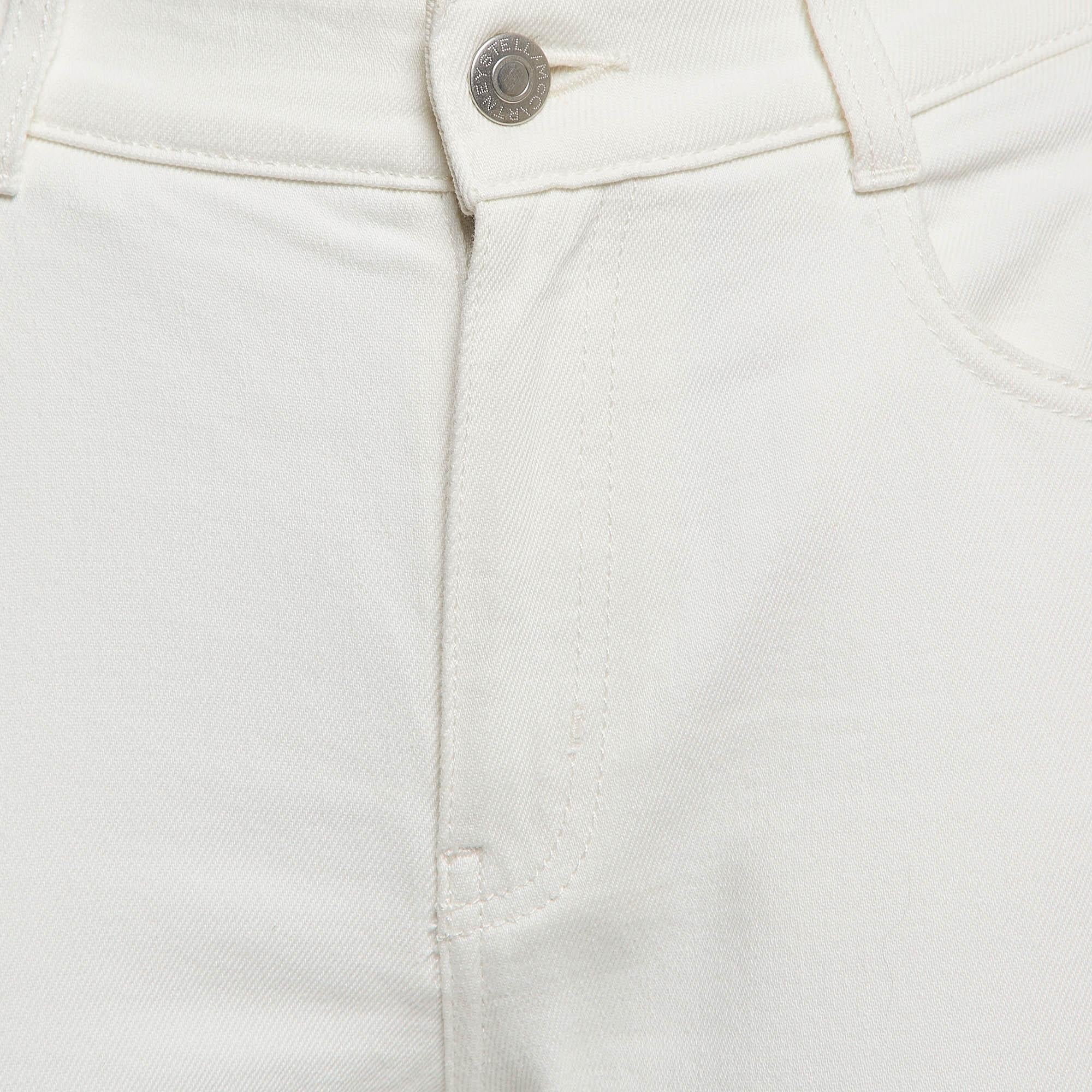 Stella McCartney Vaqueros estampados con dobladillo blanco M Cintura 28 Gris en venta