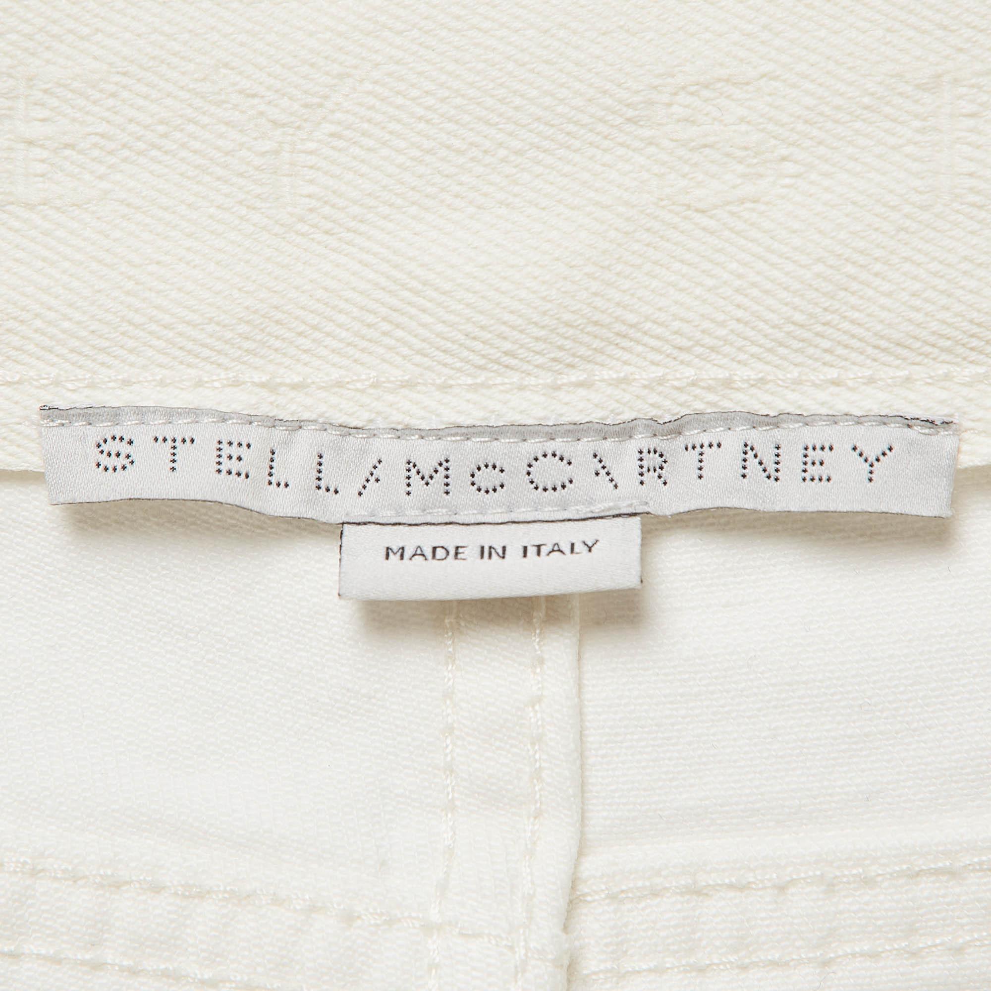Stella McCartney Vaqueros estampados con dobladillo blanco M Cintura 28 en Bueno estado para la venta en Dubai, Al Qouz 2
