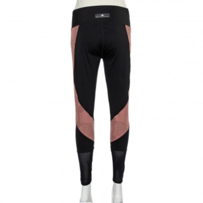 Stella McCartney x Adidas Black/Pink Perforated Knit Leggings L In Good Condition For Sale In Dubai, Al Qouz 2
