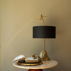 Stella – Polished Brass Table Lamp with Sculptural Silhouette