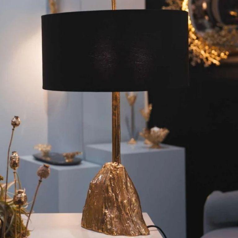 XXI secolo e contemporaneo Stella - Lampada da tavolo in ottone lucido con Silhouette scultorea in vendita