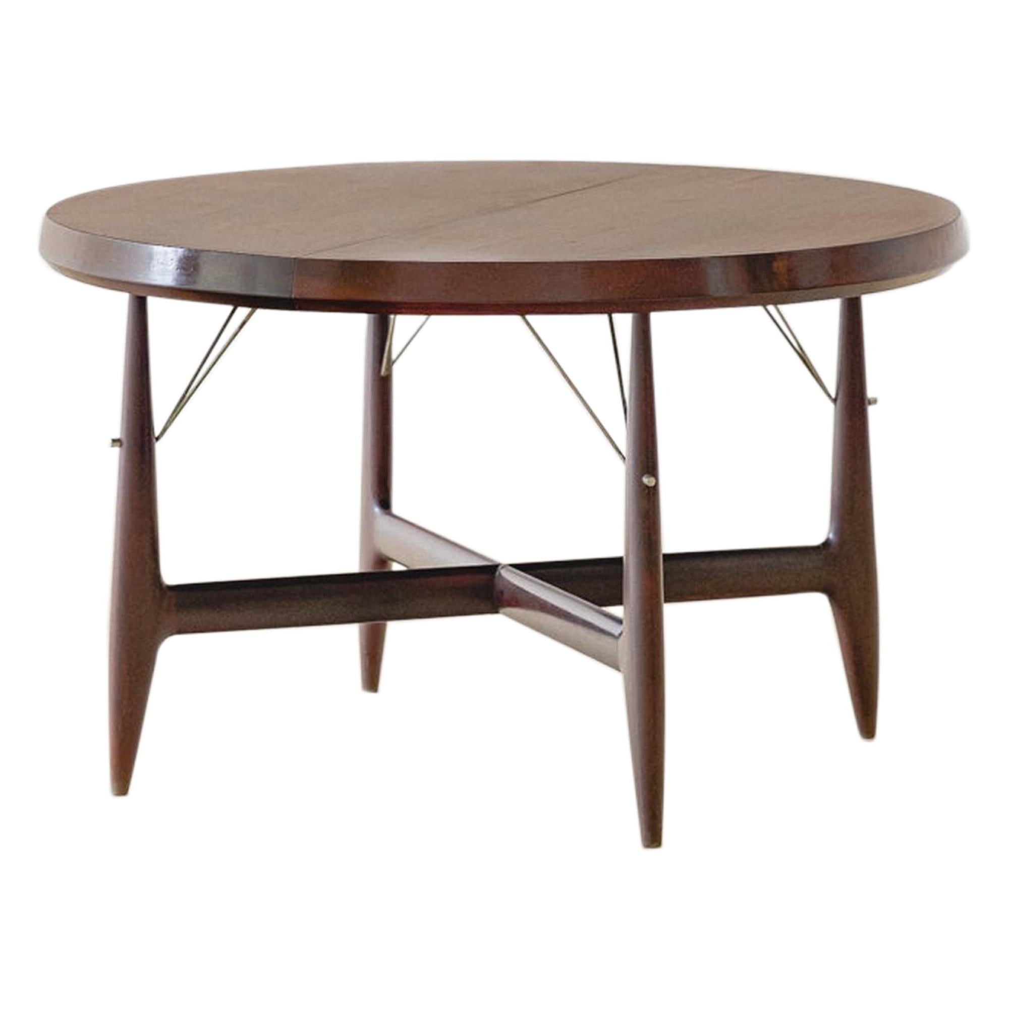 Stella Round Expandable Table by Sergio Rodrigues, Brazilian Midcentury Design For Sale