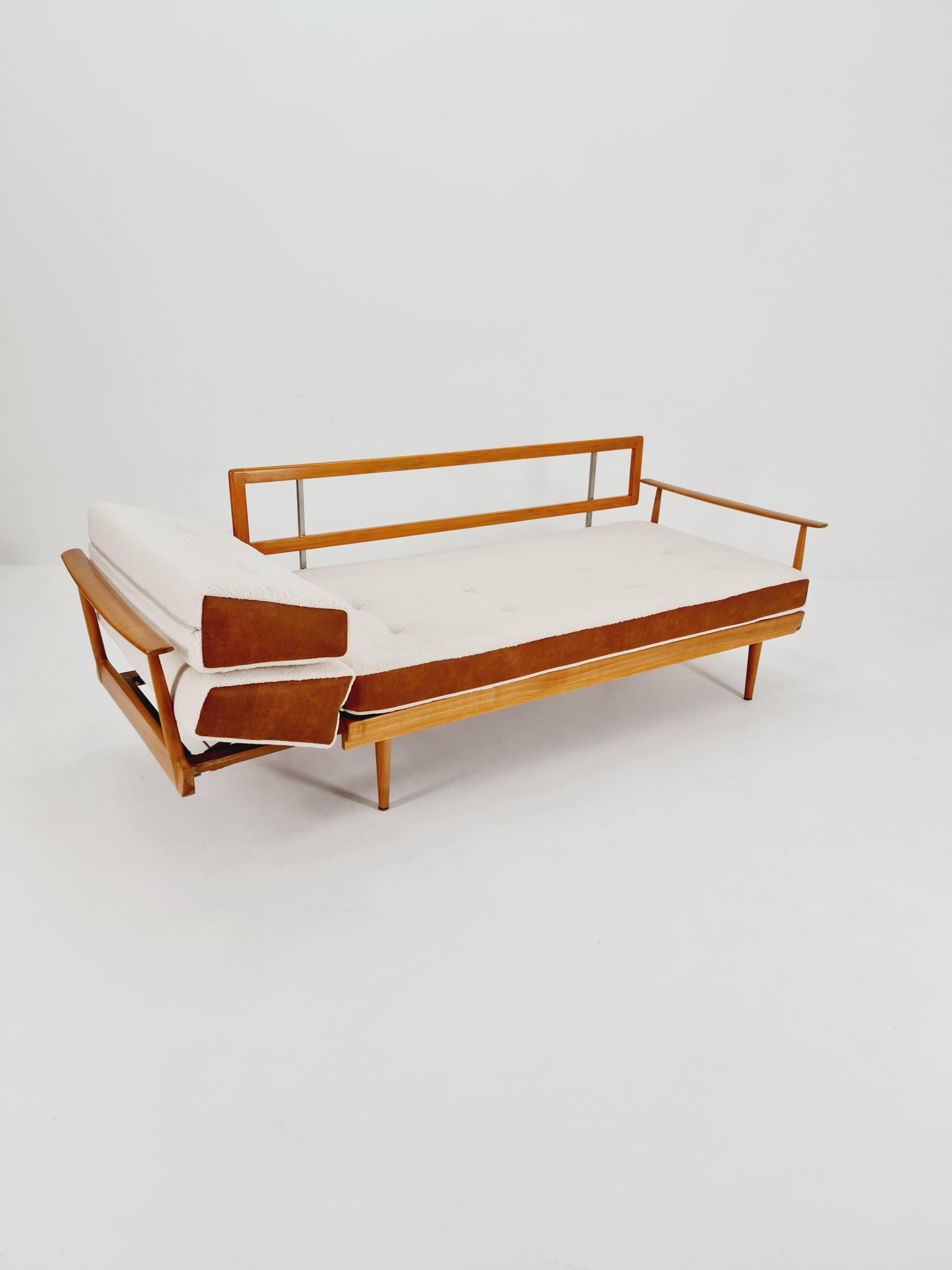 Stella Sofa-Tagesbett aus Eschenholz von Walter Knoll & Wilhelm Knoll, Deutschland, 1950 5