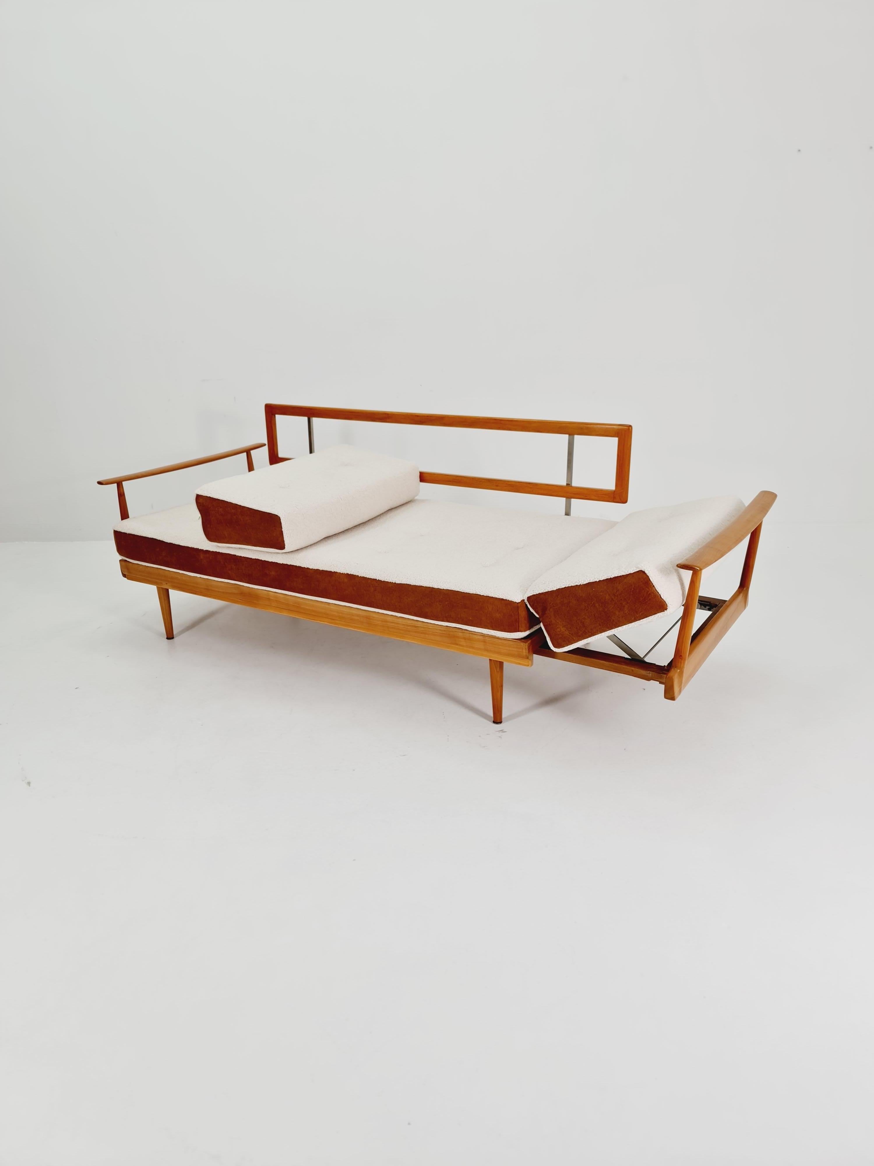 Stella Sofa-Tagesbett aus Eschenholz von Walter Knoll & Wilhelm Knoll, Deutschland, 1950 (Moderne der Mitte des Jahrhunderts)