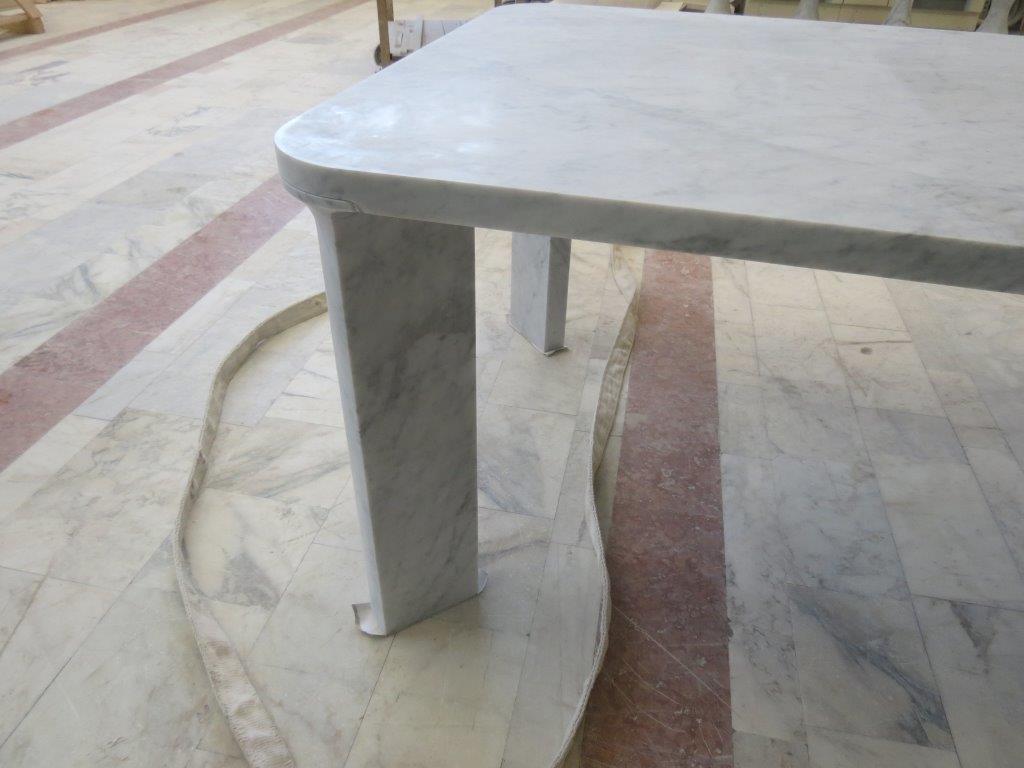 Modern Stella Table in Honed White Carrara Marble by Kreoo For Sale
