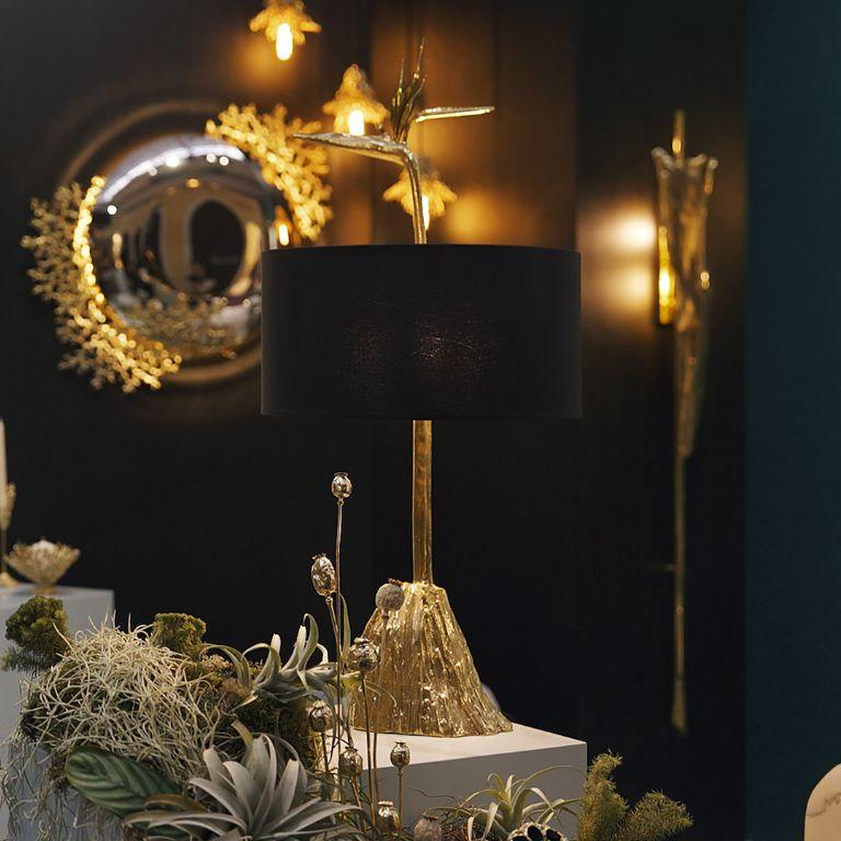 Stella Tischlampe: Elegance aus poliertem Messing - Skulpturale Lights für die Inneneinrichtung im Zustand „Neu“ im Angebot in Porto, PT