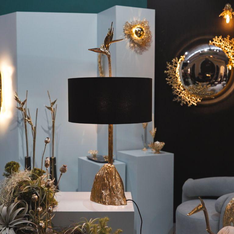 Stella Tischlampe: Elegance aus poliertem Messing - Skulpturale Lights für die Inneneinrichtung (21. Jahrhundert und zeitgenössisch) im Angebot