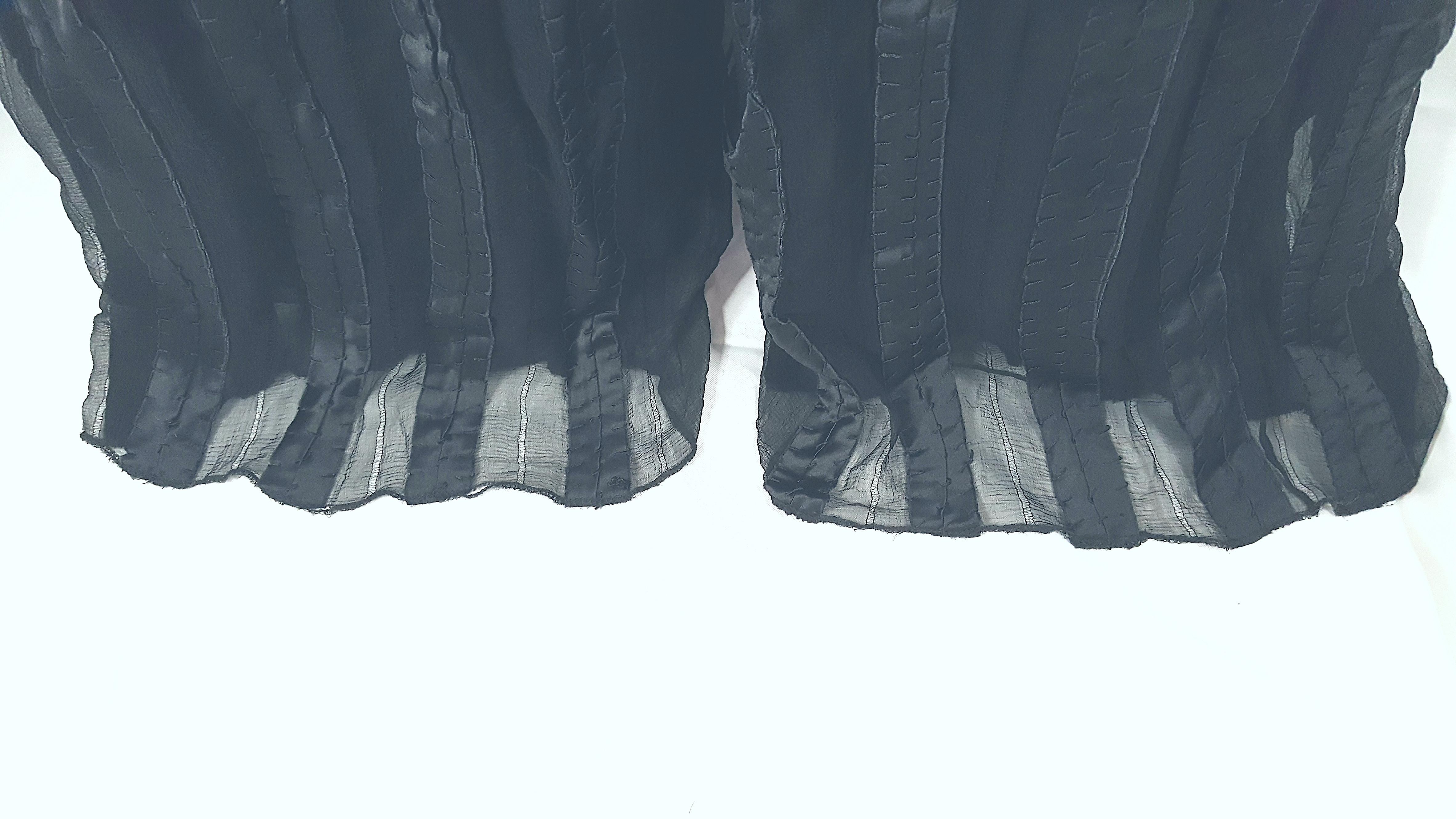 StellaMcCartney 2003 Runway Unique Lace SilkChiffon Satin Bloomers Harem Pants In Good Condition For Sale In Chicago, IL