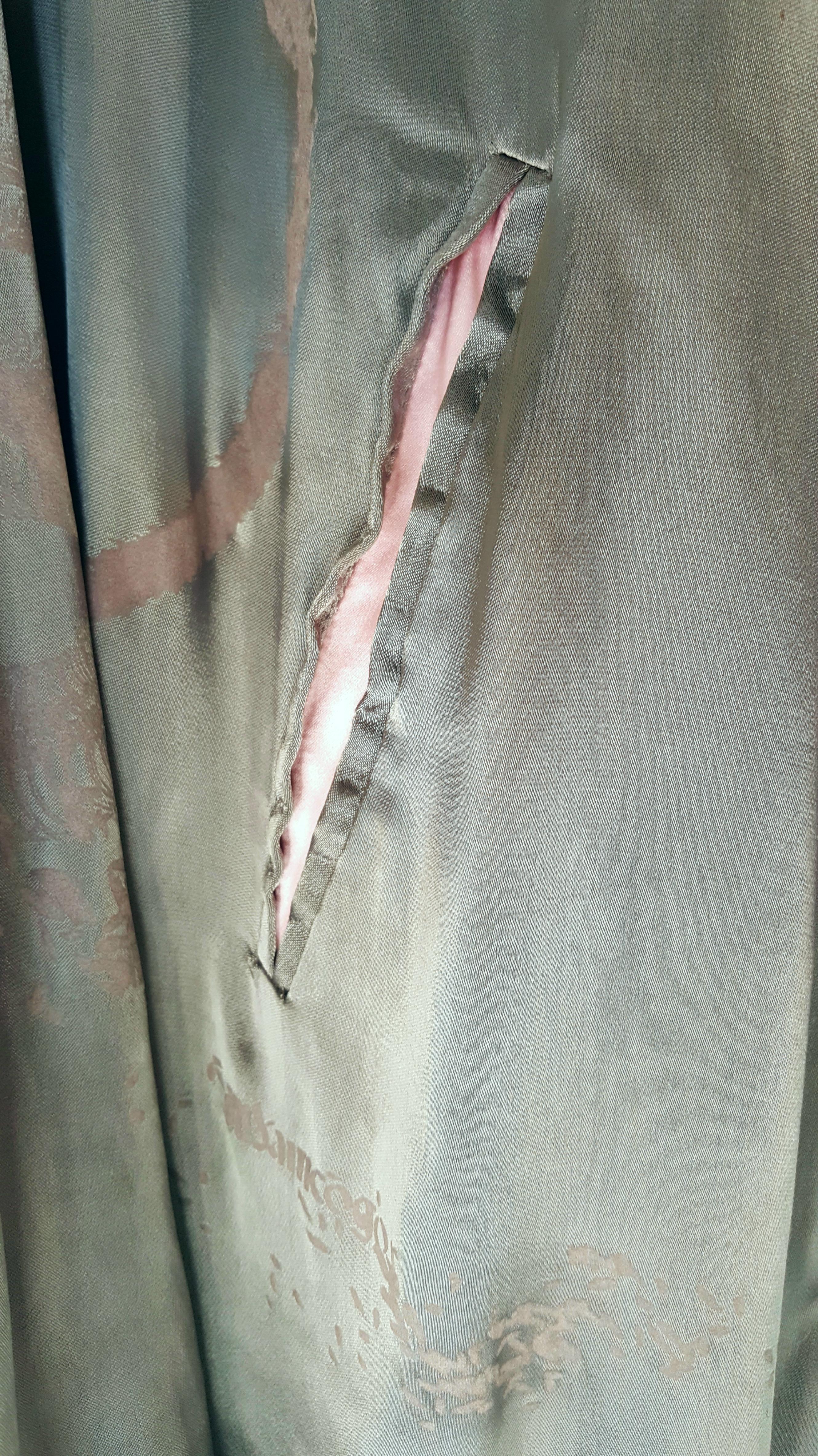 StellaMcCartney - Mini-robe disco ou bomber à épaules dénudées, imprimé satin de soie, 2003 en vente 12