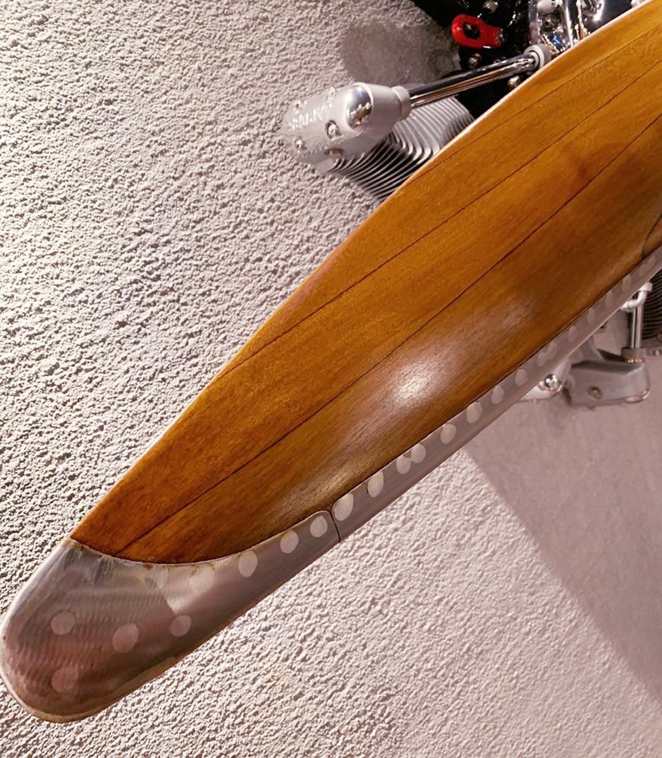 XXIe siècle et contemporain Engine Stellar Aircraft avec décoration murale à hélice en vente