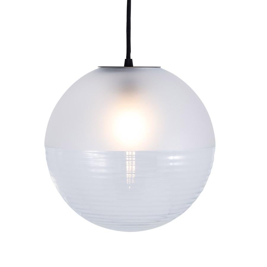 Stellar big transparent Acetato transparent pendant by Pulpo
Dimensions: D39 x H320 cm
Materials: handblown glass coloured, stainless steel wire, textile cable.

Also available in different finishes: aubergine acetato aubergine, smoky grey