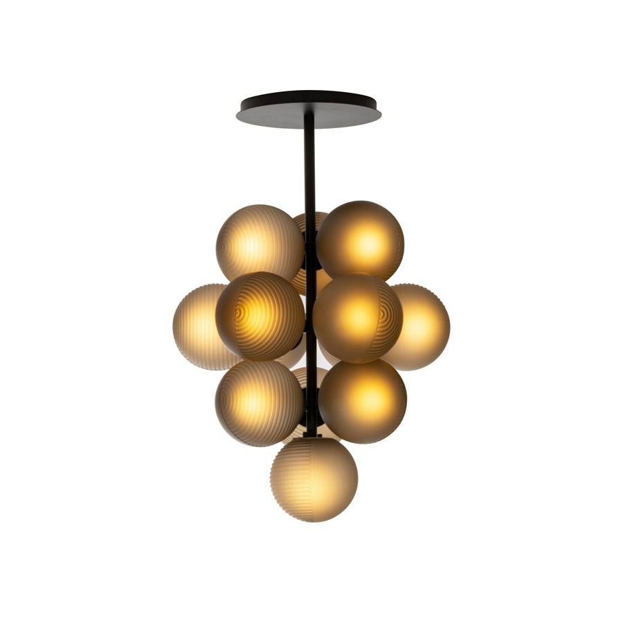 XXI secolo e contemporaneo Ciondolo Stellar Grape Small Smoky Grey Acetato Champagner di Pulpo in vendita