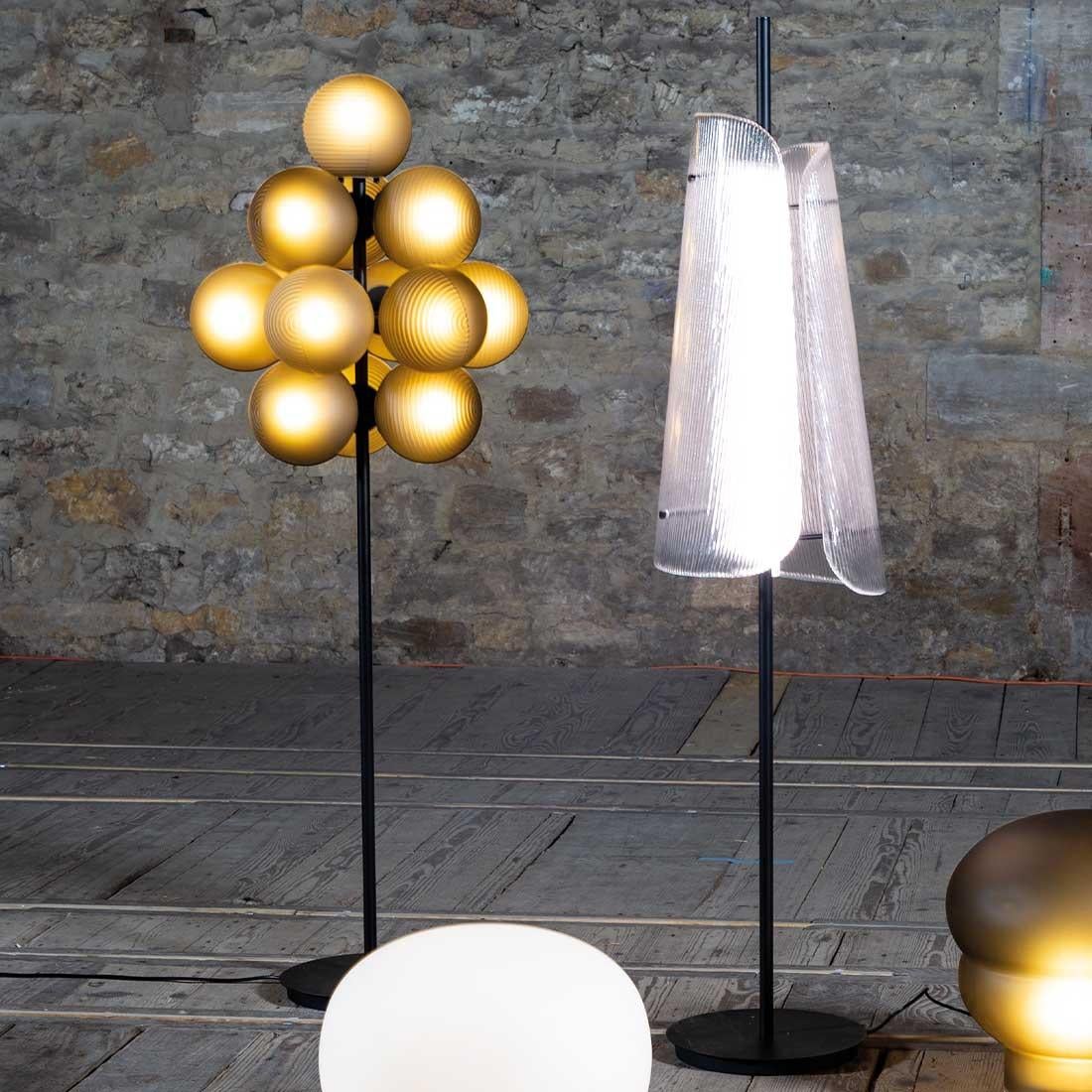 Sebastian Herkner’s stellar grape bundles numerous stellars to form a bunch in order to orchestrate lighting to a close encounter of real lighting innovation. The grape-like suspension light shines in colour variations of one’s own choice: